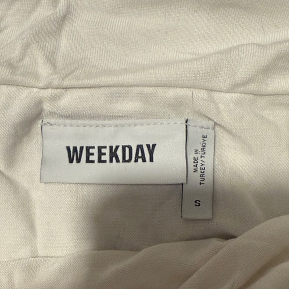 Weekday Off-Shoulder Cream Blouse - Picture 2 of 5